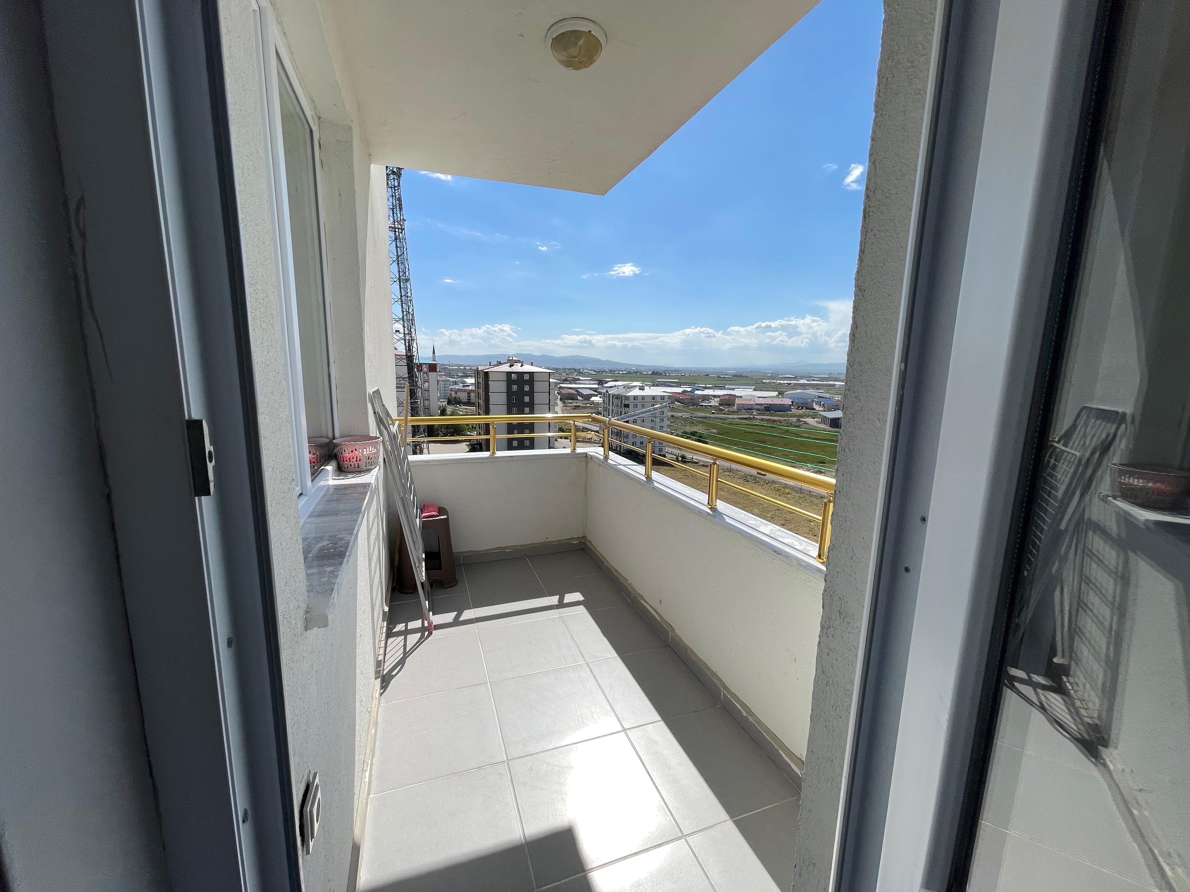 HİLALKENT'TE SATILIK FIRSAT DAİRE